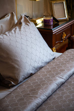 Load image into Gallery viewer, Lotus | Royale Set - Queen Size (Bed 160-180)