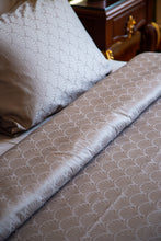 Load image into Gallery viewer, Lotus | Royale Set - Queen Size (Bed 160-180)