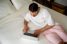 Load image into Gallery viewer, Lotus | King Size - Satin Duvet Set 500 TC (Bed 180-200)