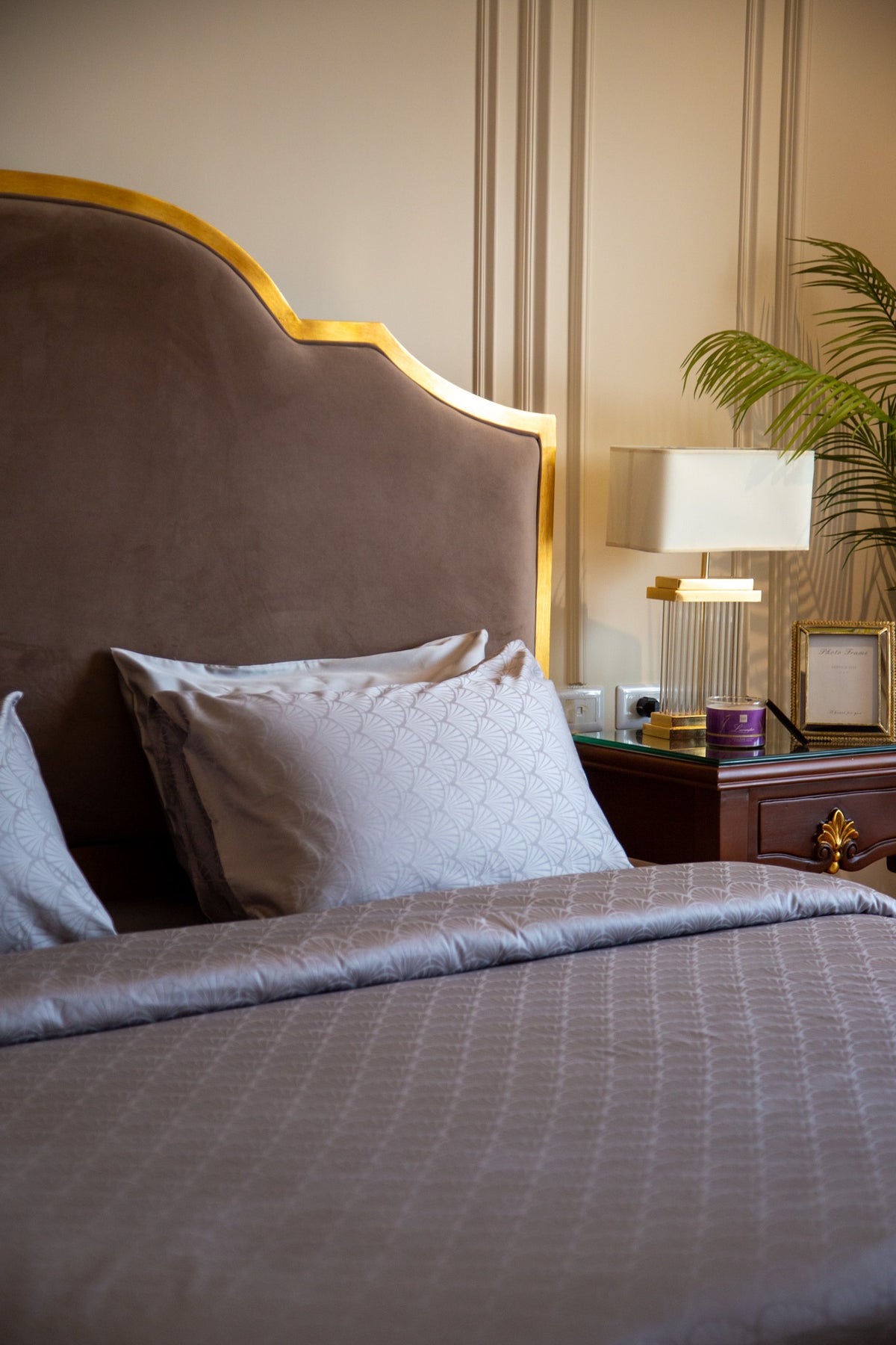 Lotus | Royale Set - Queen Size (Bed 160-180)