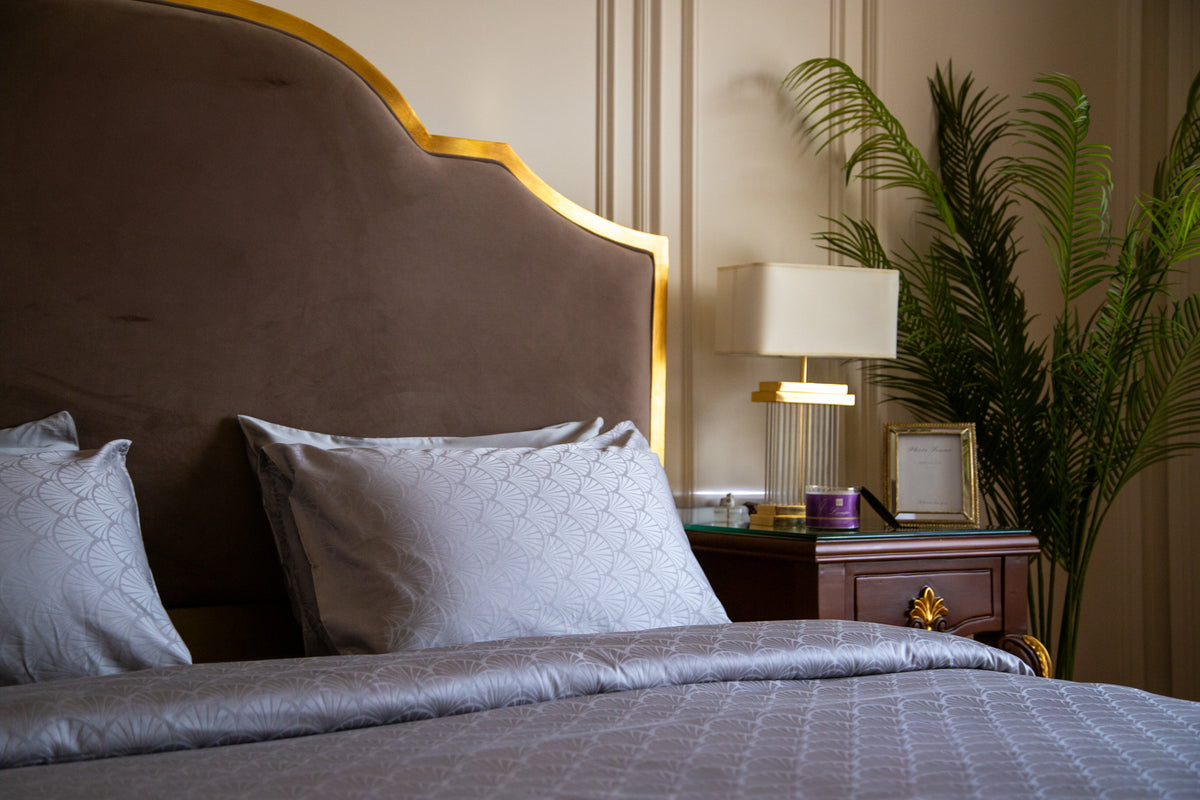 Lotus | Royale Set - Queen Size (Bed 160-180)