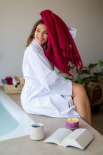 Load image into Gallery viewer, BEEHIVE | BATHROBE
