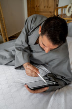 Load image into Gallery viewer, Lotus | King Size - Satin Duvet Set 500 TC (Bed 180-200)
