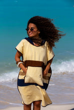 Load image into Gallery viewer, SUNKISSED ADULTS PONCHOS
